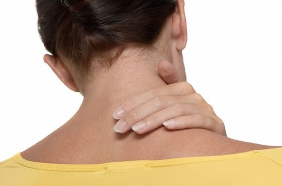 dolor de cuello como síntoma de osteocondrosis cervical